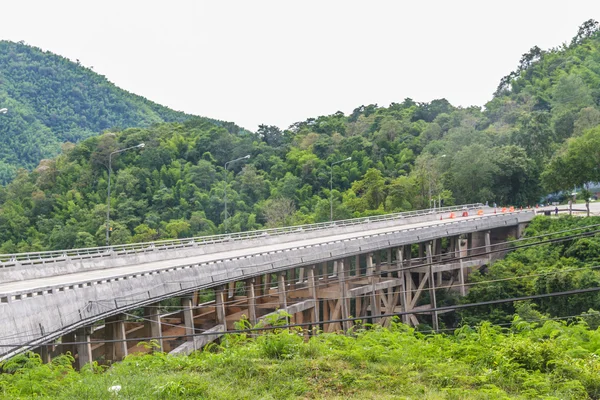 Bridge concrete