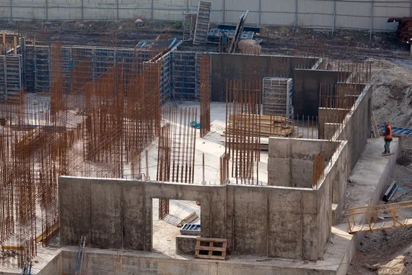 Construction of an apartment house