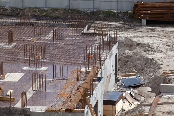 Construction of an apartment house