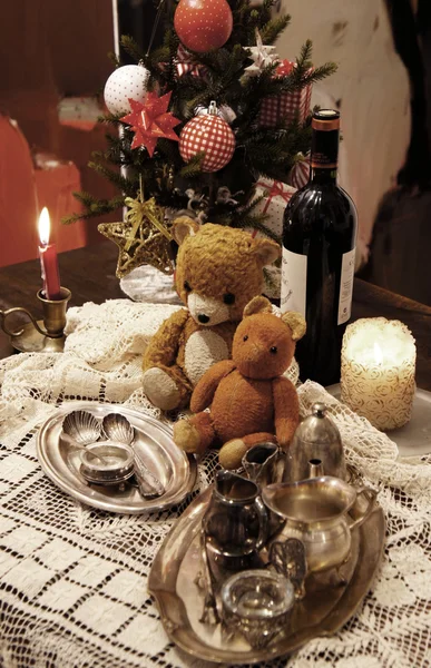 Mix of old silver and bronze dish and figurines