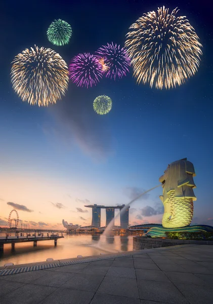 Singapore - SIRCA MAY 2015: Marina Bay skyline and view of Marina Bay Sands at twilight