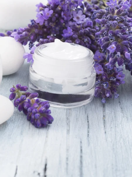 Natural facial cream wtih lavender