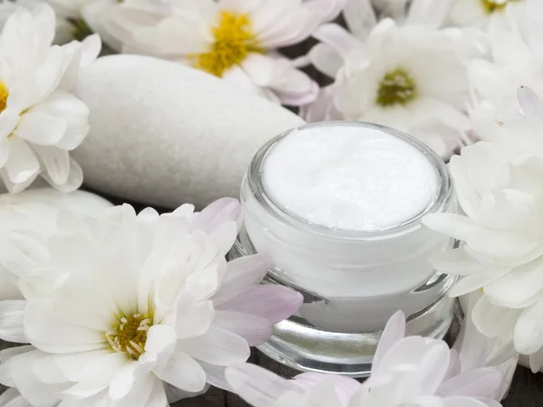 Facial cream with flowers