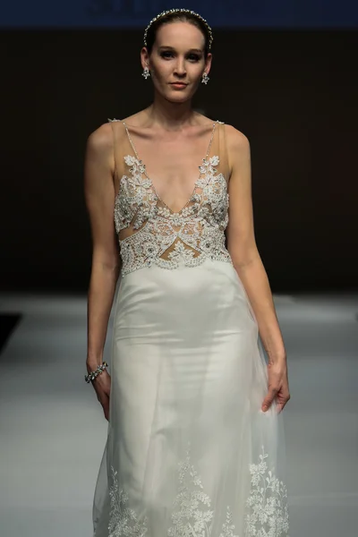 Solo Merav Bridal Runway Show