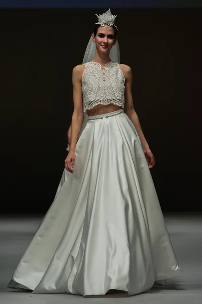 Solo Merav Bridal Runway Show