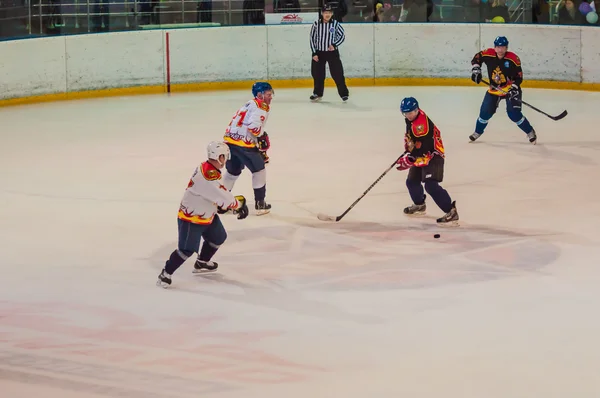 Veterans of the sport played in hockey