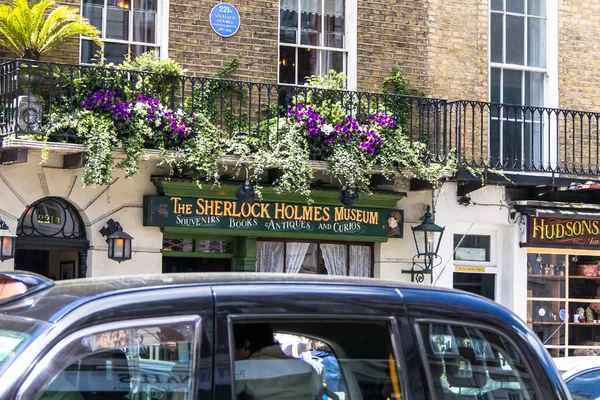 Facade of the Sherlock Holmes house and museum in 221b Baker Street.