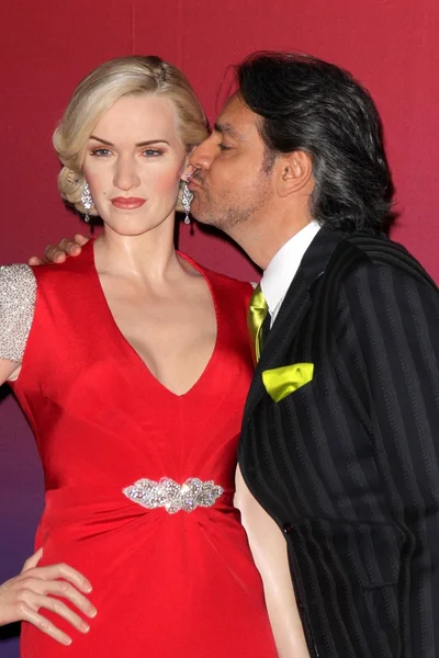 Madame Tussauds Hollywood Unveils Kate Winslet Wax Figure