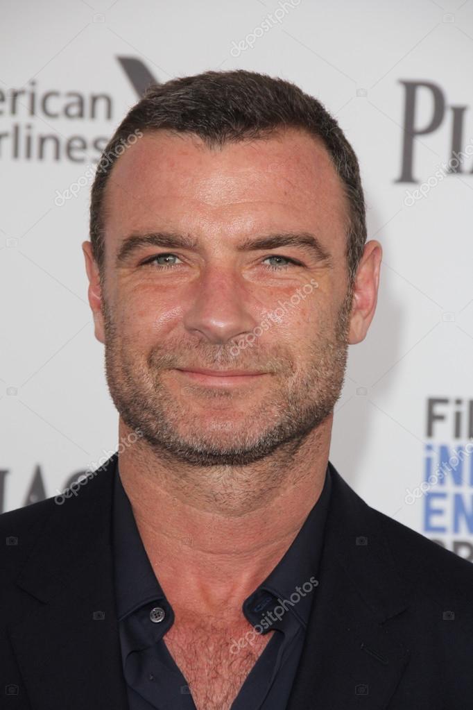 LOS ANGELES - FEB 27: Liev Schreiber at the 2016 Film Independent Spirit ...