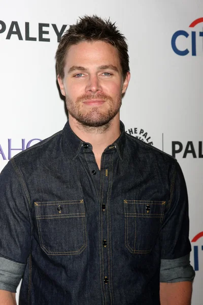 Stephen Amell