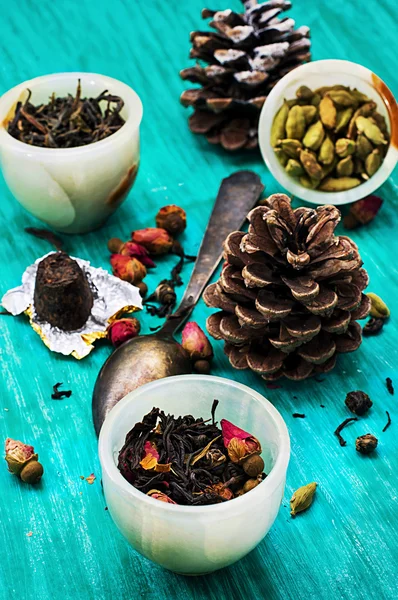 Varieties of dry,fragrant tea leaves