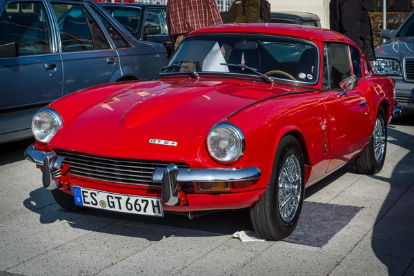 Sports car Triumph GT6 Mk II, 1968.