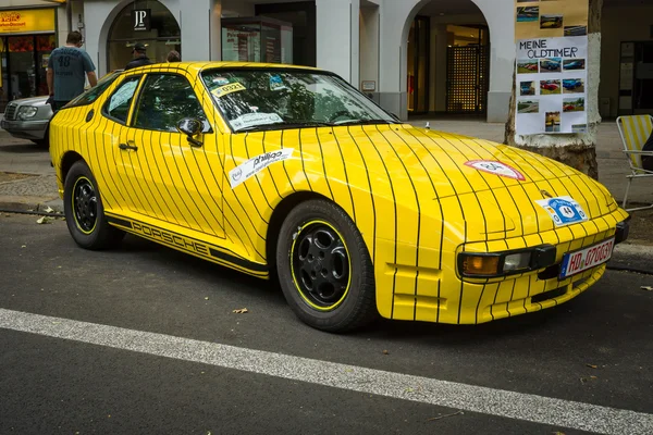 Luxury sports car Porsche 924, 1978. The Classic Days on Kurfuerstendamm