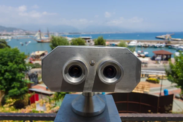 Sighting place with a view of the sea port.