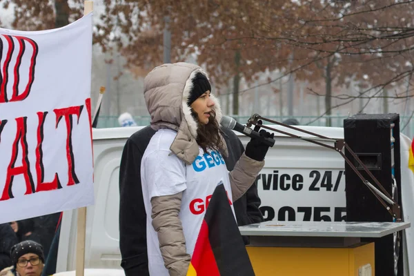 Russian diaspora in Berlin protested against migrants and refugees due to the violence of women and children.