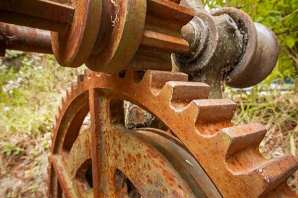 Little and big rusty gears.