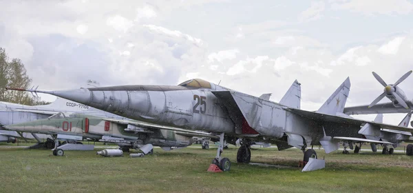 MiG-25 RB- Rekonnaissance-bomber(1964).Max.speed,km/h-3000  (Sn