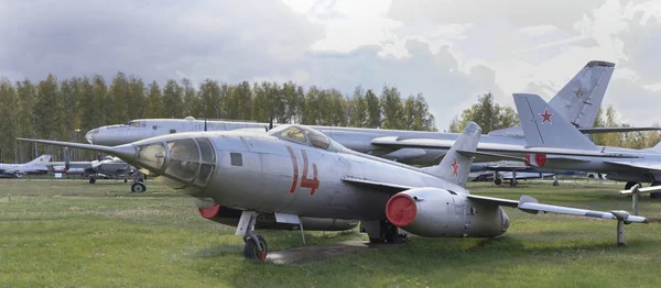 Yak-27R- Hight-speed reconnaissance aircraft(1956).Max.speed,130