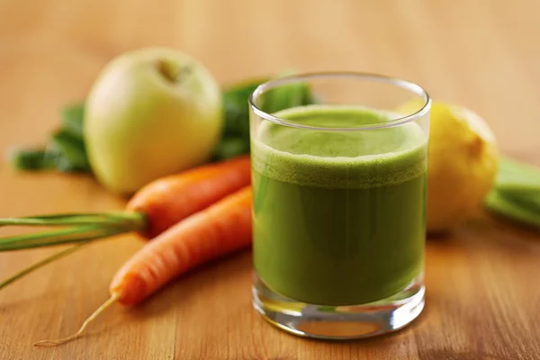 Homemade vegan green juice