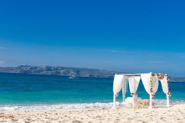 Beach wedding set up, tropical outdoor wedding reception, beauti