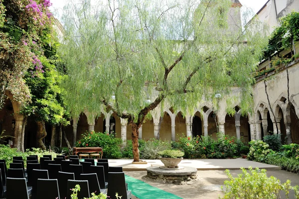 Sorrento, San Francesco cloister, place of civil marriage, wedding destination in Italy