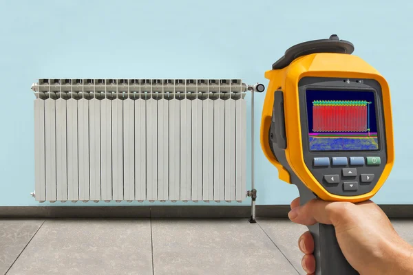 Recording Radiator Heater with Infrared Thermal Camera