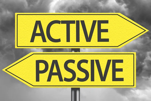 Active and passive yellow signs