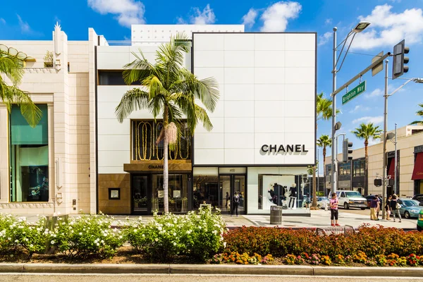 United States, California, Los Angeles, Beverly Hills, Rodeo Drive, couple  in front of Chanel store Stock Photo - Alamy