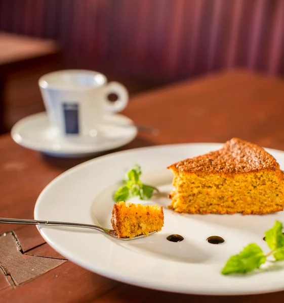 Carrot and almond cake with coffee