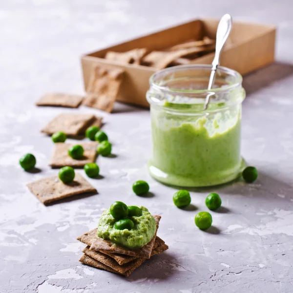 Pea green dip