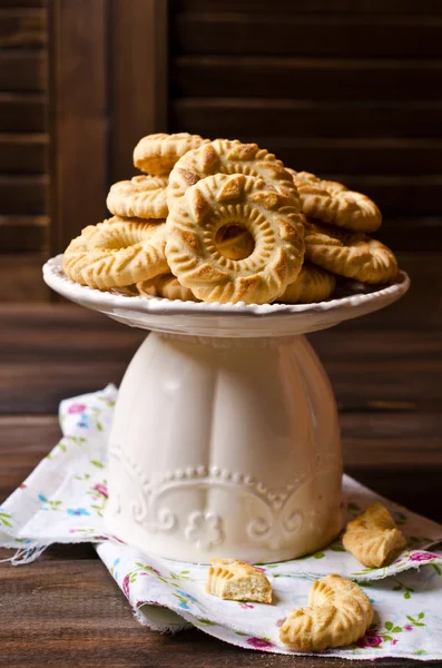 Round cookies with an ornament