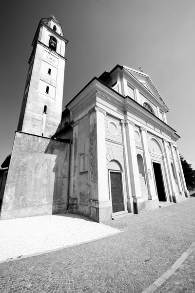 Heritage  old architecture in italy europe milan religion