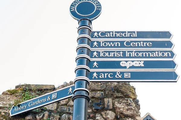 Sign posts to places in Bury St Edmunds
