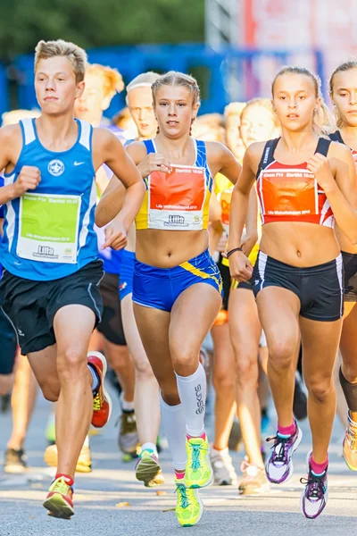 Front group running just after the start at Lilla Midnattsloppet