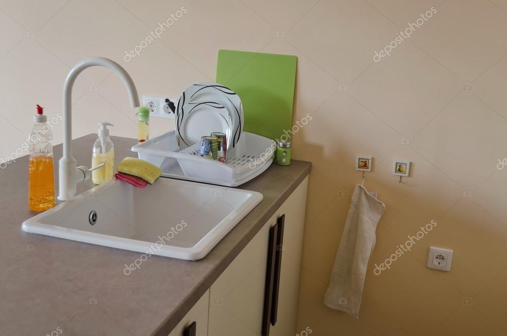 Deel voor keuken box in kleine woonkamer met voorwaarde voor ... Kleine kinderen woonkamer