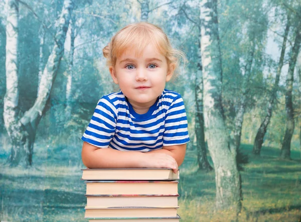 The little girl with the books