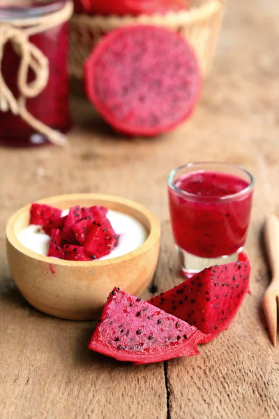 Dragon fruit smoothies