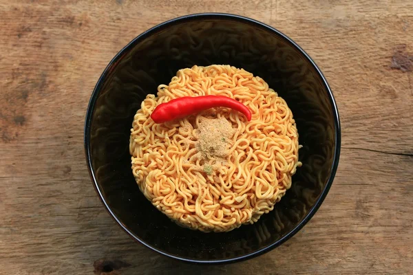 Dried instant noodles