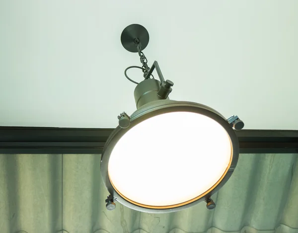 Create metal hanging bulb light