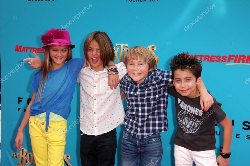 Mace Coronel, Lizzy Greene, Casey Simpson und Aidan Gallagher
