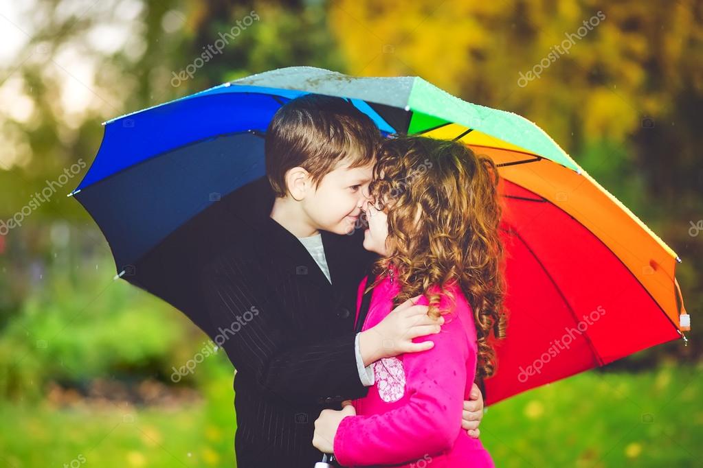 boy and girl kissing in the rain №200438 boy and girl kissing in the rain № 200437