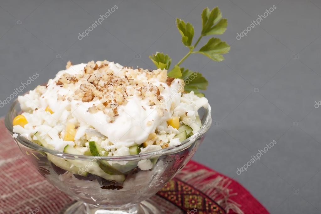 Салат курица чернослив огурец яйцо с фото