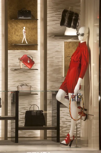 Fashiom  retail display