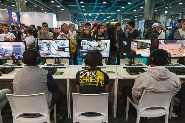 People playing at Games Week 2014 in Milan, Italy