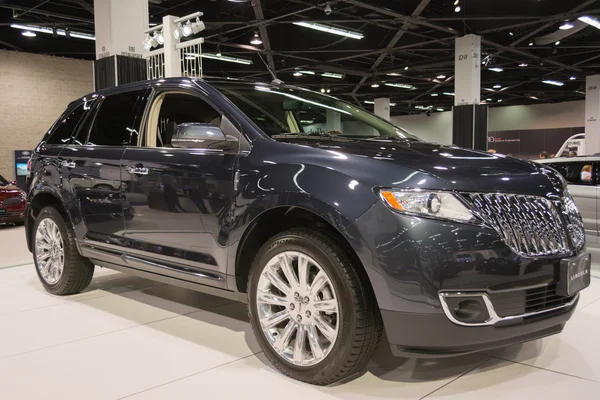 Lincoln MKX at the Orange County International Auto Show