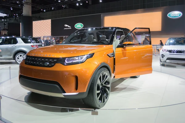 Land Rover Discovery Vison Concept car 2015