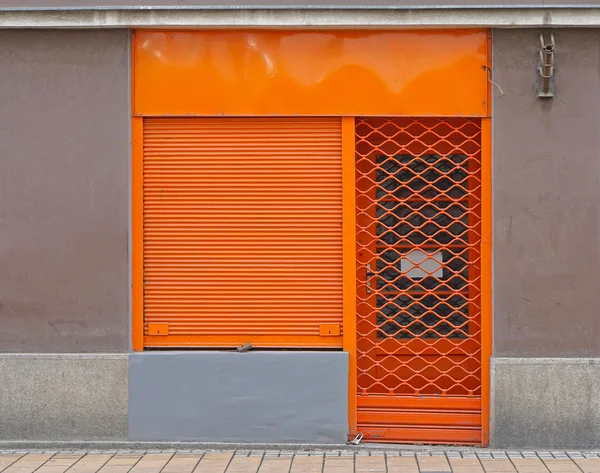 Orange closed shop