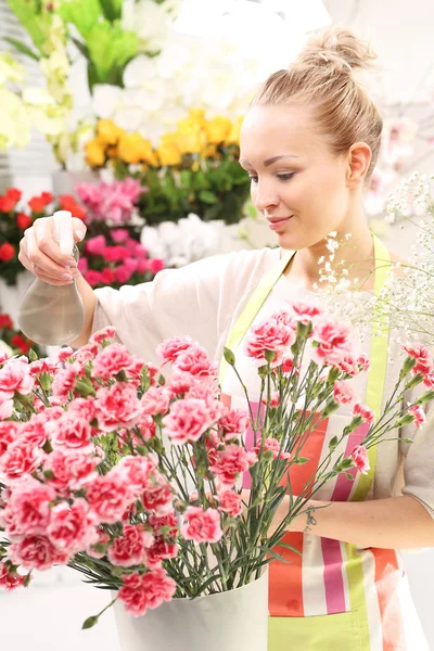 Cut flowers, carnations