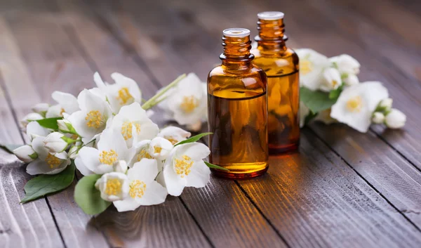 Aroma oil with jasmine