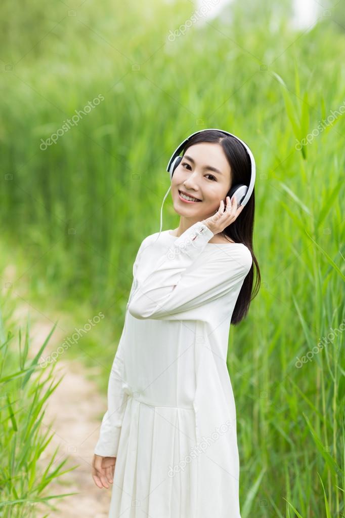 White different chinese girls wonderful life